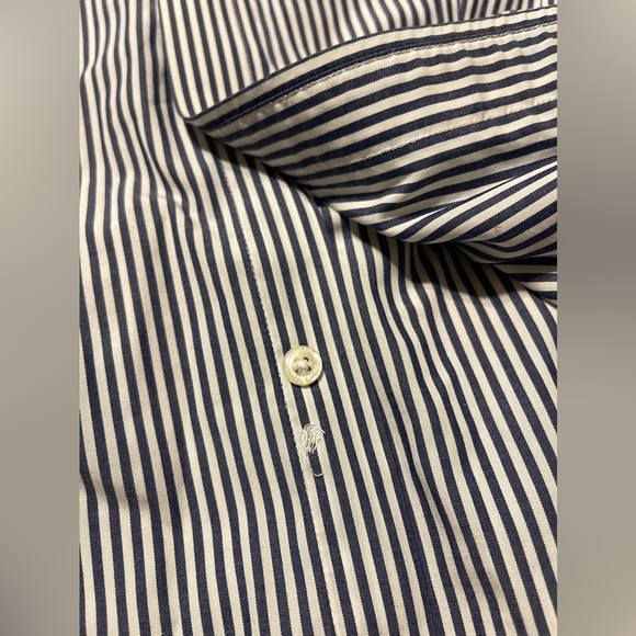 Ralph Lauren Regular Fit Stretch Fabric Button Down - Picture 6 of 6